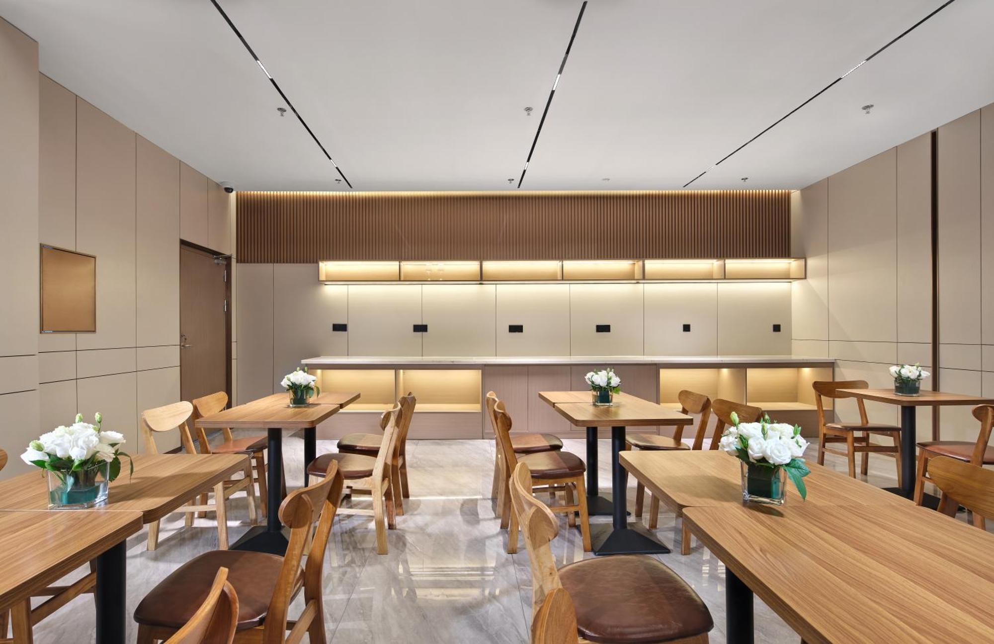 Hotel Jinglai Zhenxuan Tongji Hospital Xincun Road Subway Station