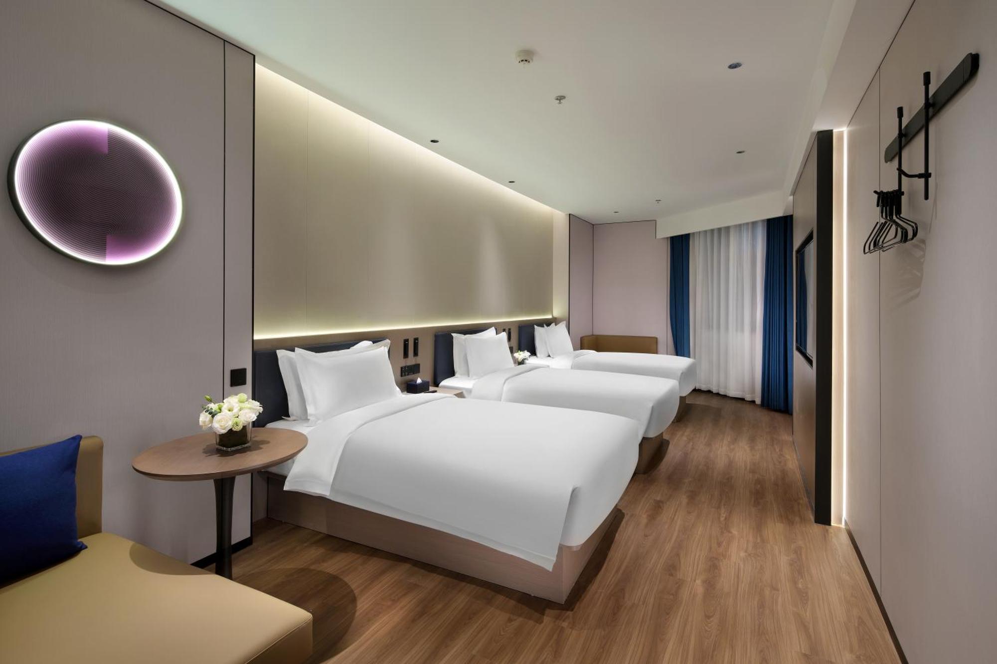 Hotel Jinglai Zhenxuan Tongji Hospital Xincun Road Subway Station